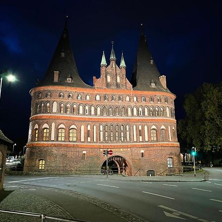 Ferienwohnung Hansezauber Luebeck エクステリア 写真